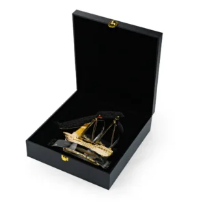 Golden Boat-Shaped Memento in Metal with Glass Base - Image 8
